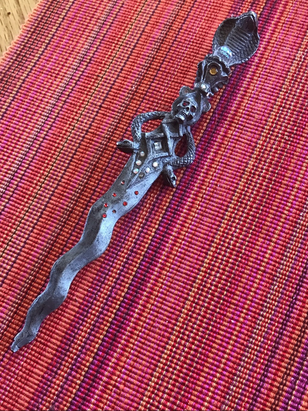 Vintage 1998 Sunglo Pewter Cobra Skull Letter Opener Jeweled Goth Fantasy Dagger